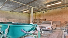 Local/bureau à vendre NUAILLE D'AUNIS (17), Dpt Charente Maritime (17), à vendre NUAILLE D'AUNIS, ensemble immobilier, d'une surface de 591,64 m2, le tout sur une parcelle cadastrée de 4710 m2. 
