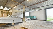 Local/bureau à vendre NUAILLE D'AUNIS (17), Dpt Charente Maritime (17), à vendre NUAILLE D'AUNIS, ensemble immobilier, d'une surface de 591,64 m2, le tout sur une parcelle cadastrée de 4710 m2. 