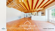 Gensac-La-Pallue, à vendre, Maison de Maître, en pierre, 6 chambres, piscine, grange de 118 m2, le tout sur une parcelle cadastrée de 1314 m2.