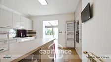 Maison à vendre 5 pièces ECHILLAIS (17)620 - Plain-pied 163 m² – Vue sur le transbordeur, double garage, parcelle de 1000 m²