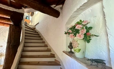 Property for sale between Peynier and Trets on over one hectare, main house approximately 225 m2