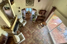 Property for sale between Peynier and Trets on over one hectare, main house approximately 225 m2
