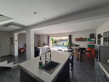 Maison à vendre 4 pièces (3 chambres) MARTIGUES (13) avec jardin piscine et garage