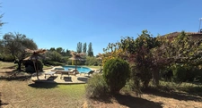 Property for sale between Peynier and Trets on over one hectare, main house approximately 225 m2
