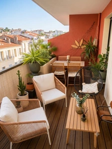 Coup de cœur assuré – Appartement T4 de standing traversant avec accès privé par ascenseur Clos Bissardon