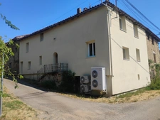 Coup de cœur : Charme, authenticité et potentiel  Maison mitoyenne 5 pièces SAINT PIERRE LE VIEUX (71)