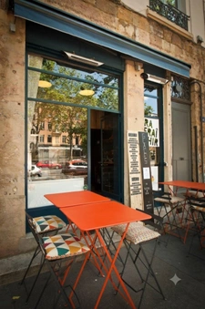 RARE – Boutique Emplacement Premium | Lyon Croix-Rousse !!