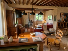  Maison de Maître bourguignonne Vue dégagée 7 pièces SAINT IGNY DE VERS (69)