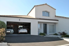 Maison à vendre 7 pièces L'HERBERGEMENT (85)
