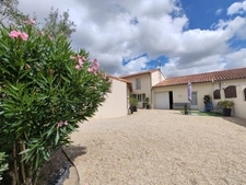 Maison à vendre 4 pièces TREIZE SEPTIERS (85)