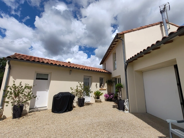 Maison à vendre 4 pièces TREIZE SEPTIERS (85)