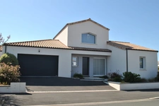 Maison à vendre 7 pièces L'HERBERGEMENT (85)