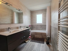 Maison à vendre 7 pièces L'HERBERGEMENT (85)