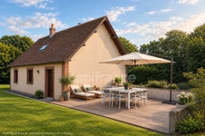 À Échauffour (61370), découvrez cette spacieuse maison familiale de 135 m², offrant 4 chambres, un vaste jardin paysagé de 7 490 m², une grande terrasse, au cœur d’un environnement calme et verdoyant