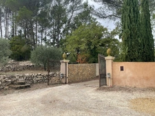 Bastide à vendre 7 pièces  + dépendances  (13)