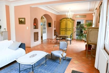 Élégante Bastide Provençale au calme absolu – Domaine de 4000 m² avec Piscine et Dépendances – Fuveau