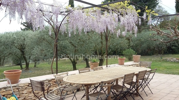 Élégante Bastide Provençale au calme absolu – Domaine de 4000 m² avec Piscine et Dépendances – Fuveau