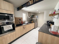 Maison de village 4 pièces rénovée avec garage à ROUSSET