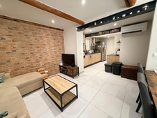 Maison de village 4 pièces rénovée avec garage à ROUSSET