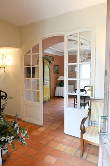 Bastide à vendre 7 pièces  + dépendances  (13)