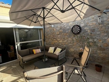 Maison de village avec terrasse tropézienne à vendre – Rousset (13790)