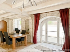 Propriété à vendre 318m2 habitables, 11 pièces, 7 chambres, parcelle de 1700m2 environ, jardin, garage, piscine, dépendances