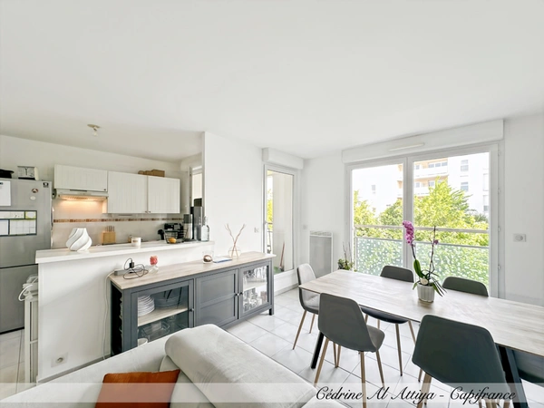 La Rochelle, Appartement à vendre 3 pièces 66m2, 1er étage, ascenseur, loggia, garage