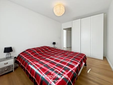LA ROCHELLE, quartier Saint-Maurice. Appartement 3 pièces avec loggia et parking