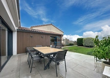 Maison à vendre, Nieul-sur-Mer, 136m2 avec jardin, garage et studio indépendant