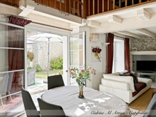 Propriété à vendre 318m2 habitables, 11 pièces, 7 chambres, parcelle de 1700m2 environ, jardin, garage, piscine, dépendances