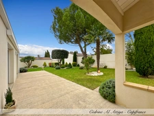 Maison à vendre Saint-Xandre (17) 5 pièces, plain-pied, 120m2, garage, jardin et grenier