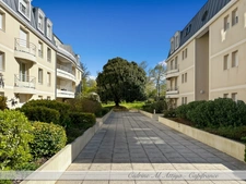 Appartement à vendre 2 pièces de 35m2 au 1er étage avec ascenseur, loggia, parking et local à vélos