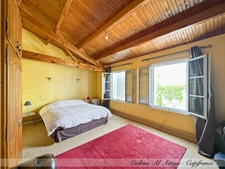 Propriété à vendre 318m2 habitables, 11 pièces, 7 chambres, parcelle de 1700m2 environ, jardin, garage, piscine, dépendances