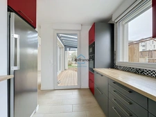 À vendre à La Rochelle, Maison récente de 88m² avec 3 chambres, jardin et double garage
