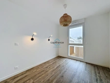 À vendre à La Rochelle, Maison récente de 88m² avec 3 chambres, jardin et double garage