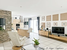 Maison à vendre Périgny, quartier Rompsay, 119m2, plain-pied, garage, jardin, véranda avec jacuzzi
