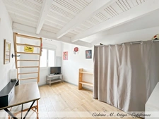Maison à vendre à La Rochelle, 135 m² de plain-pied, avec jardin, garage et cave.