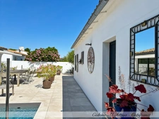 Villa for sale, 138m2, in Sainte-Marie-de-Ré, 5 rooms, swimming pool, parking spaces