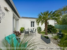 Maison à vendre Périgny, quartier Rompsay, 119m2, plain-pied, garage, jardin, véranda avec jacuzzi