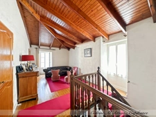 Propriété à vendre 318m2 habitables, 11 pièces, 7 chambres, parcelle de 1700m2 environ, jardin, garage, piscine, dépendances