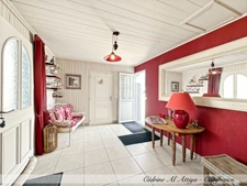 House for sale in Puilboreau, single-storey, 7 rooms, 175m2, garden and garage