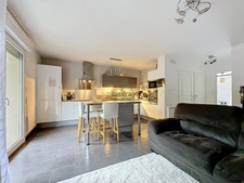 L'HOUMEAU, Appartement à vendre 2 pièces 47m2, rez-de-chaussée avec jardin, parking