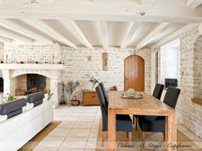 Propriété à vendre 318m2 habitables, 11 pièces, 7 chambres, parcelle de 1700m2 environ, jardin, garage, piscine, dépendances