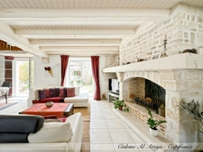 Propriété à vendre 318m2 habitables, 11 pièces, 7 chambres, parcelle de 1700m2 environ, jardin, garage, piscine, dépendances