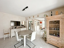 PÉRIGNY, maison à vendre 170m2, 5 chambres, jardin, garage, cave et piscine