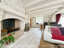 Propriété à vendre 318m2 habitables, 11 pièces, 7 chambres, parcelle de 1700m2 environ, jardin, garage, piscine, dépendances