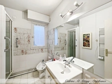 LA ROCHELLE, 2-room apartment for sale, veranda, parking and cellar