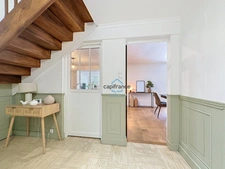 Maison de 165m2 entièrement rénovée avec jardin, garage