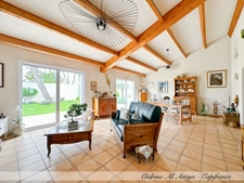 Maison à vendre Saint-Xandre (17) 5 pièces, plain-pied, 120m2, garage, jardin et grenier