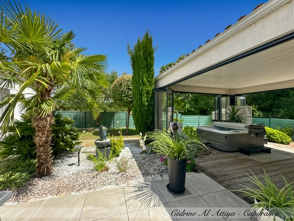 Maison à vendre Périgny, quartier Rompsay, 119m2, plain-pied, garage, jardin, véranda avec jacuzzi